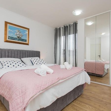Luxury Apartment Jana สปลิท ภายนอก รูปภาพ