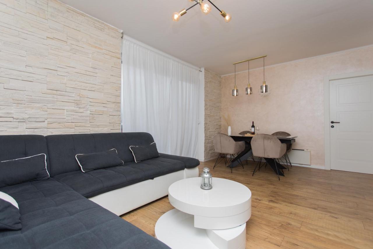 Luxury Apartment Jana สปลิท ภายนอก รูปภาพ